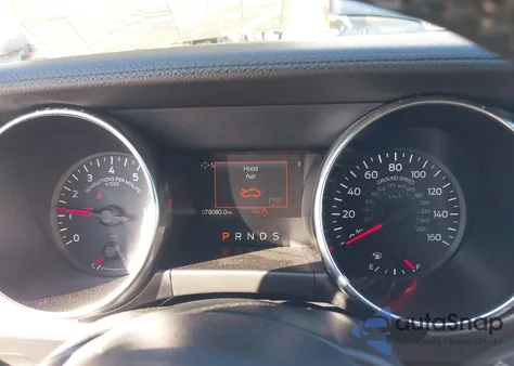 2018 Ford Mustang Ecoboost Premium из США, поврежденный, VIN 1FATP8UH1J5143072